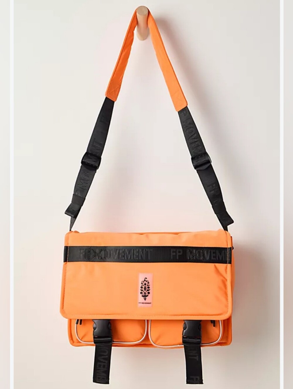 Free People Movement In Motion Massenger Bag. 15"×13"×6"